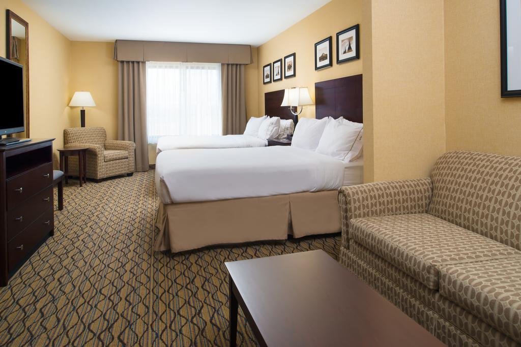 Glacier Peaks Hotel